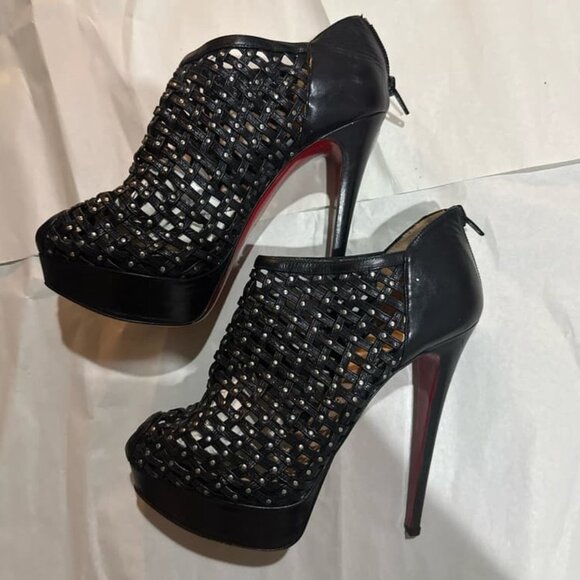 Christian Louboutin Pumps heels size 38 1/2 - Picture 3 of 4